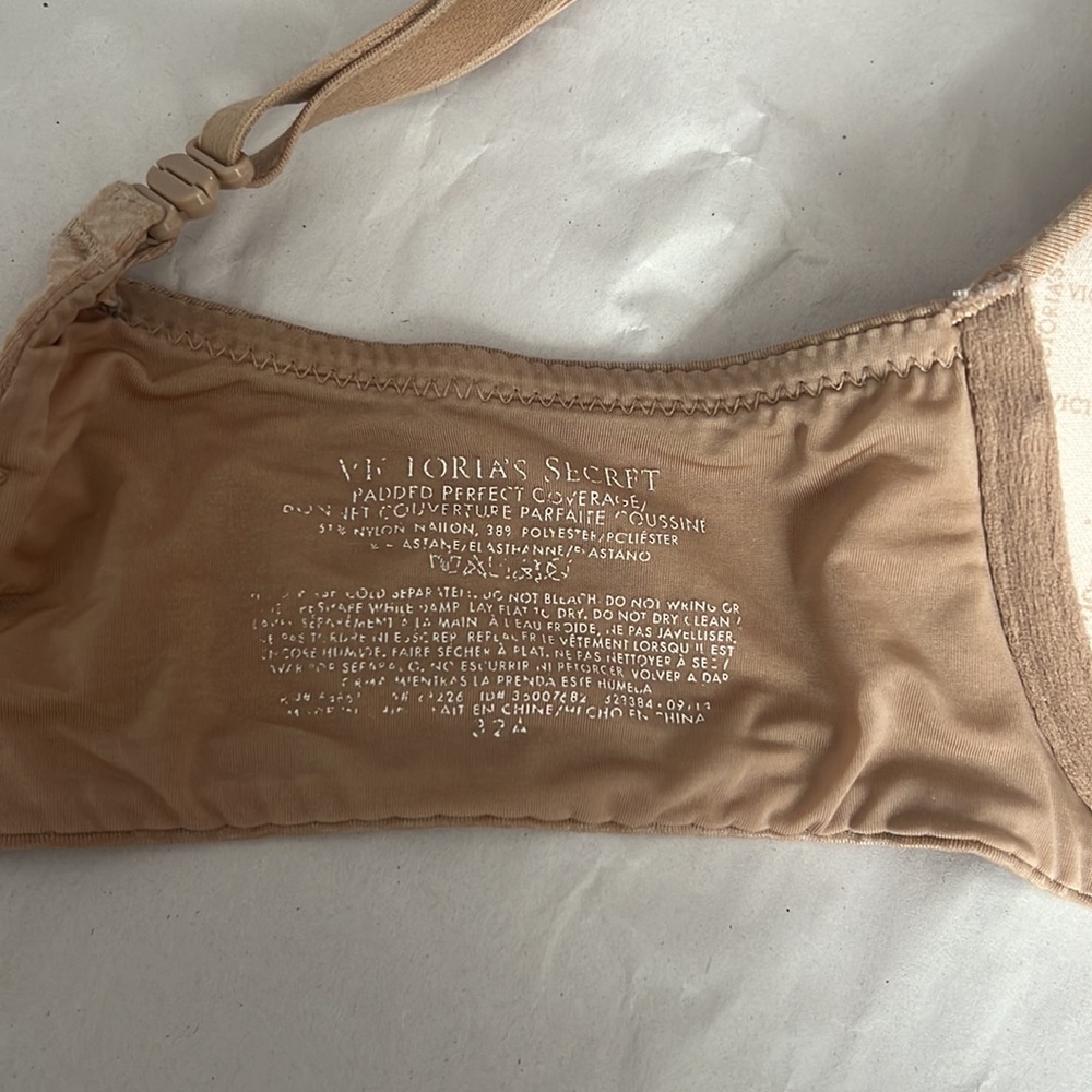 VS Pushup bra✨ - Picture 4 of 7